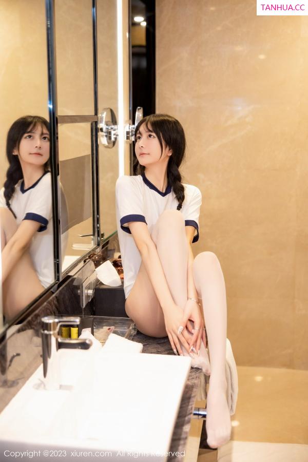   [XiuRen]高清写真图 2023.03.21 No.6447 谢小蒽 丝袜美腿第15张图片